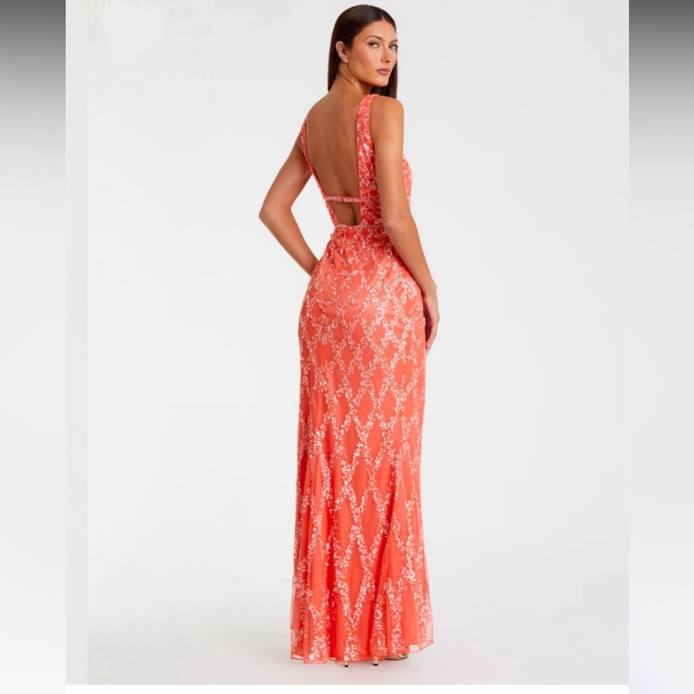 Mac Duggal NWT Sleeveless Plunge Neckline Sequined Maxi Gown 12 Coral Pink - Picture 8 of 8